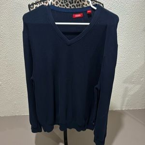 Men’s Navy blue v-neck sweater